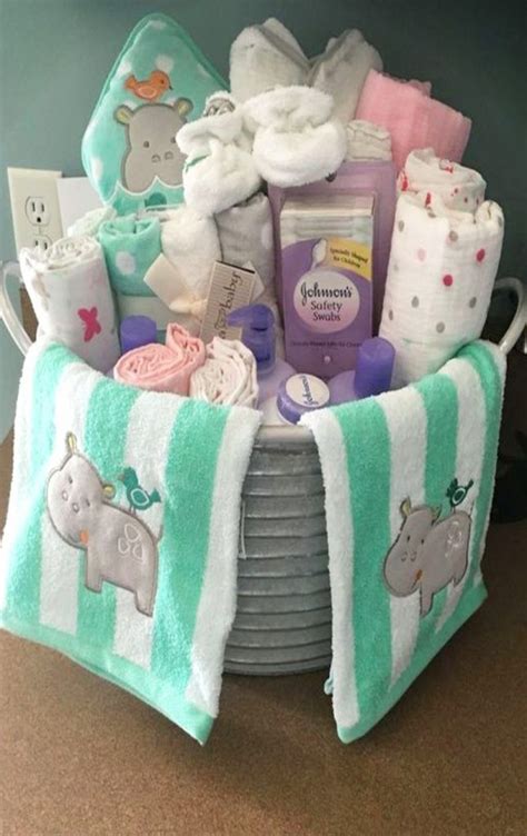Best baby shower gifts for mothers. DIY gift ideas - easy and cheap baby shower gifts to make ...