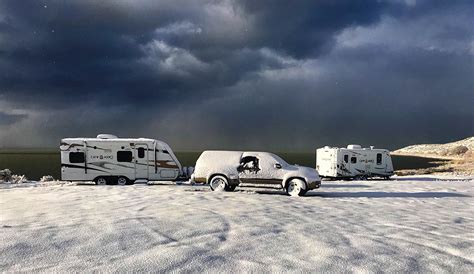 It's a quieter way of camping, one that often lands us in beautiful destinations for days or weeks at a time. Tips to take the fear out of Winter Boondocking - Xscapers