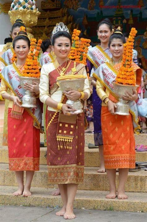 Laos Traditional Dress Thai Traditional Dress Traditional Fashion