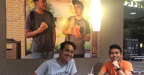 People lined up outside the mcdonald's with flowers and balloons, the elko daily free press random victim: Lovin' it: Fake McDonald's poster hangs in Texas ...