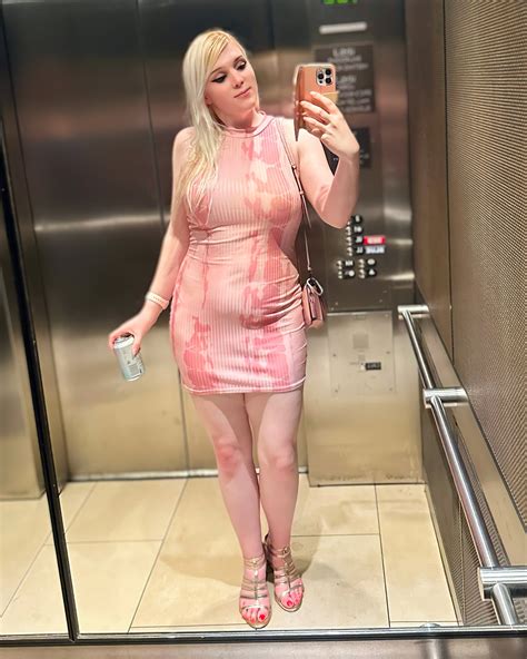 🎀 Amanda Rae 🎀 On Twitter Would You Go Out On The Town With A Trans Girl 🥰