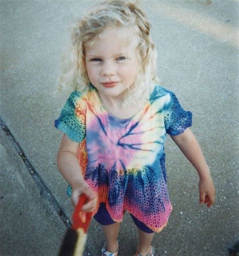 Taylor Swift Childhood Young Taylor Swift Taylor Swift Fotos Estilo