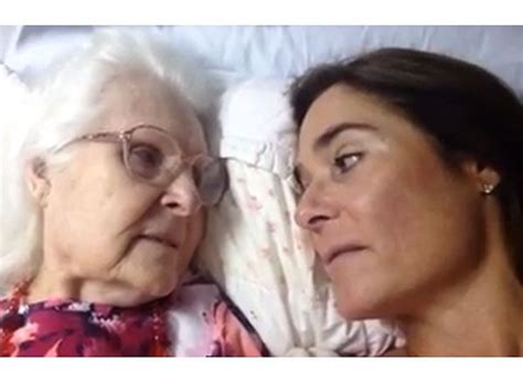 Mother With Alzheimers Disease Remembers Daughter Video