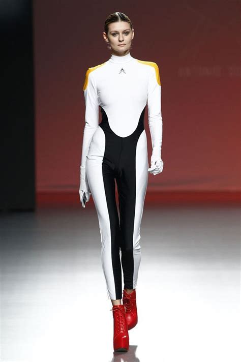 Pin By Frank Wei On Vrcharactersdesign In 2020 Futuristic Fashion