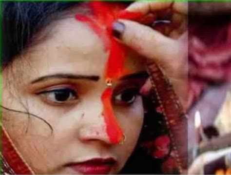 बिहार की महिलाएं नाक से मांग तक क्यों लगती हैं सिंदूर क्या हैं धार्मिक मान्यताएं और परंपराएं
