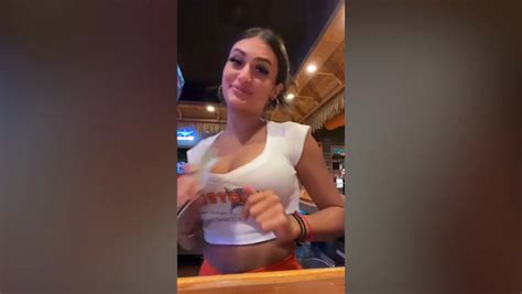 Hooters Waitress Mortified After Working Out Her Tips From Working Double Shift