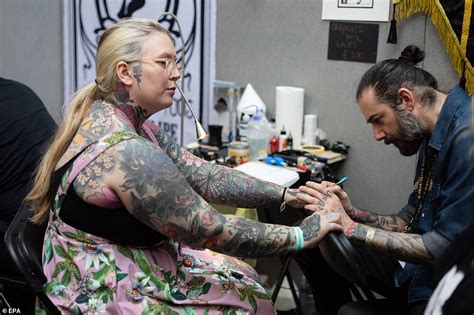 world s greatest tattoo artists show off amazing body art skills at massive convention in london