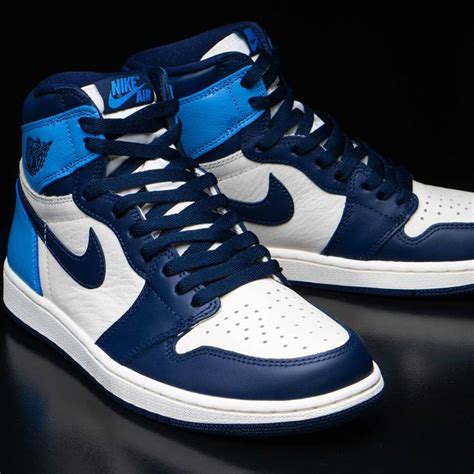 Jordan gained independence in 1946, but its first air bases had been set up in 1931 by the royal air force. Air Jordan 1 Retro High OG Obsidian - Stress95