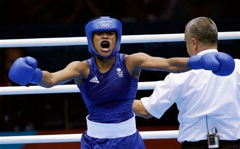 London 2012 Olympics Natasha Jonas Wins As Women S Boxing Makes Historic Bow