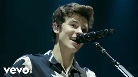 Oh, i've been shaking i love it when you go crazy you take all my inhibitions baby, there's nothing holdin' me back. Shawn Mendes - There's Nothing Holdin' Me Back (Live ...
