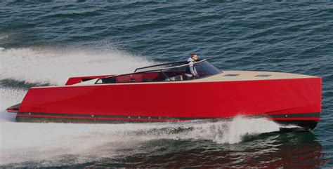 Vandutch 40 Motor Boat In Red Speed Boats Motor Boats Naval