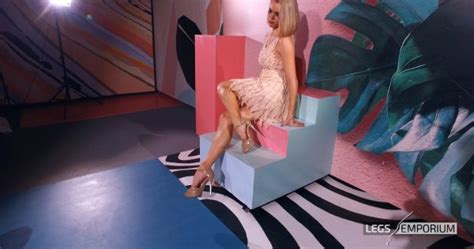 4k Anastasia Pink Sculpted Crossed Legs Fun 2 Legs Emporium