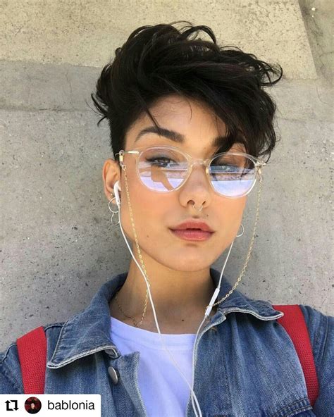 It's just hair, afterall, and has nothing to do with being a tomboy. still, some of our favorite celebrities and influencers have been rocking more androgynous haircuts in the past few years, which could be the reason they're. #ShortHairCut | Androgynous hair, Short hair styles ...