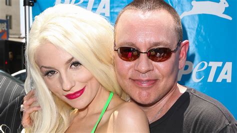Courtney Stodden Would ‘hide Behind Trash Cans In Hollywood From Ex