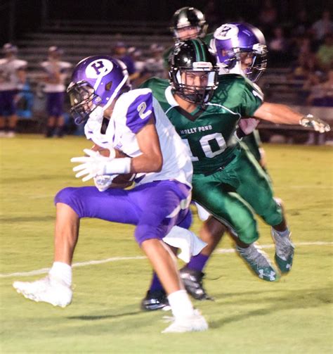 Prep Football Holly Pond Uses Strong 2nd Half Effort To Surge Past Hanceville 36 20 Sports