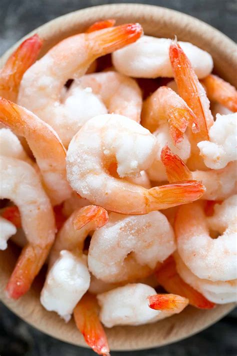 Cooking Tips Cooking Shrimp How To Cook Shrimp On The Stove A Couple Cooks
