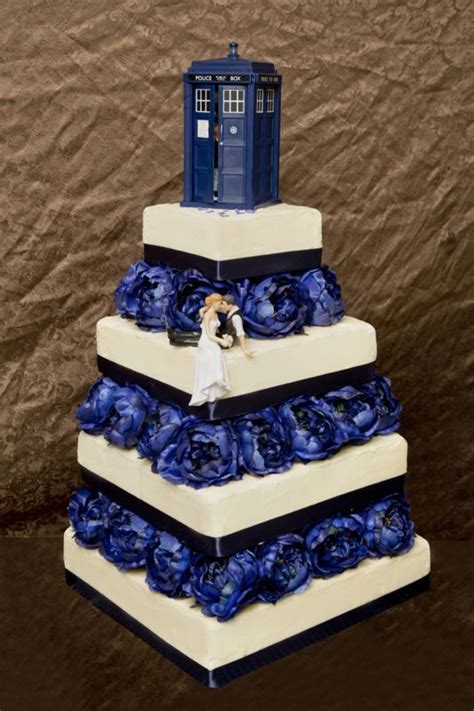 Check out inspiring examples of doctorwho artwork on deviantart, and get inspired by our community of talented artists. Our elegant TARDIS Wedding Cake Www.Facebook.Com ...