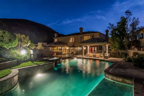 Home Of The Day Private Estate At The Oaks Of Calabasas Calabasas