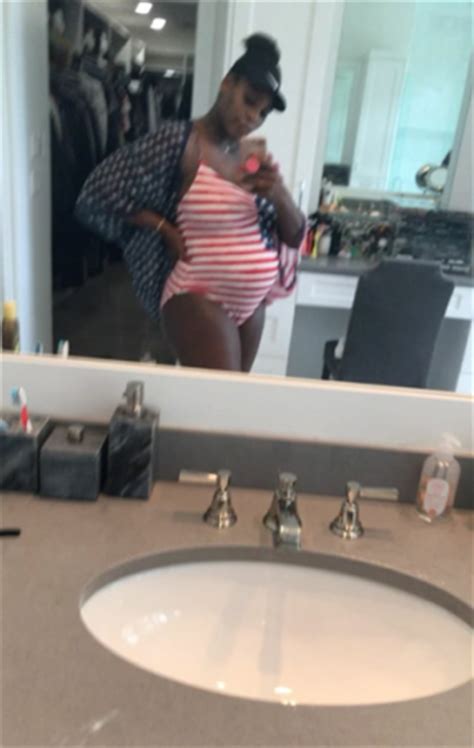 Serena Williams Shows Off Her Baby Bump In Mirror Selfies