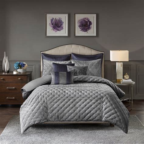 Madison Park Signature Sophisticate Grey Velvet Queen Size Comforter