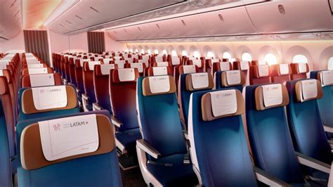 Latam airlines allows passengers to take one hand baggage with a maximum weight of 8 kg in. LATAM lanza su nueva cabina Premium Economy (+Video ...