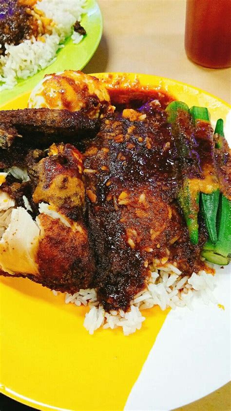 Resep 'nasi lemak malaysia' paling teruji. Nasi Lemak Royale | Resep
