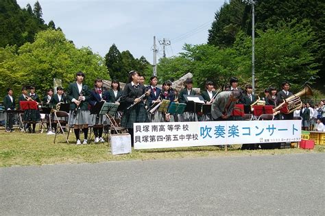」 強すぎる幼馴染に守られ、後輩や他のハンターからは頼られ、目指すは英雄と強力な宝具。 果たしてクライは円満にハンターをやめる事ができるのか!？ ※ 勘違い系コメディです。 ※ gcノベルズより書き下ろし多数の書籍版が六巻、漫画版四巻まで発売中です。 また、活動報告にて. 大阪府立貝塚南高校吹奏楽部・2017年05月