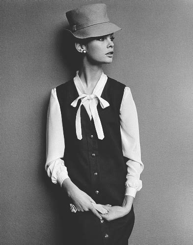 Mode Jean Shrimpton Wearing An Ensemble By Mary Quant 1963 Fashion
