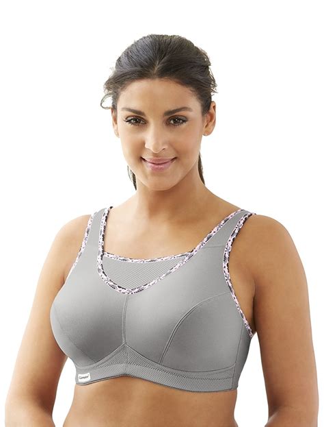 Most sports bra manufacturers label their bras according to the impact level they offer. This Top-Rated Sports Bra Is Perfect For People With Big Boobs