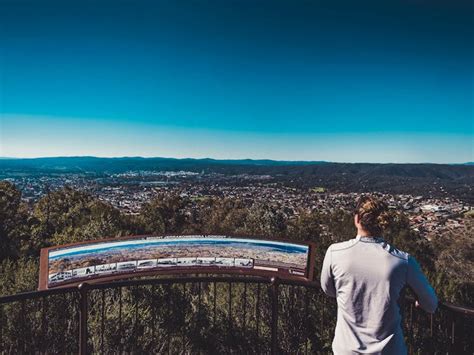 Mount Jerrabomberra Lookout And Walking Track Nsw Holidays