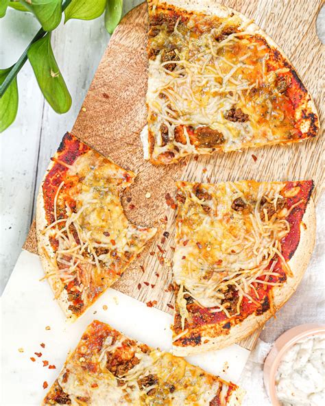 Vegan Tortilla Pizza Recipe The Edgy Veg