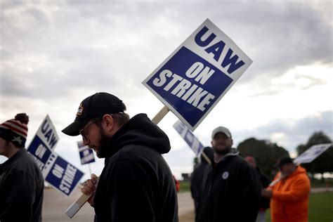 Uaw Strike Will Be Devastating For Us Car Industry