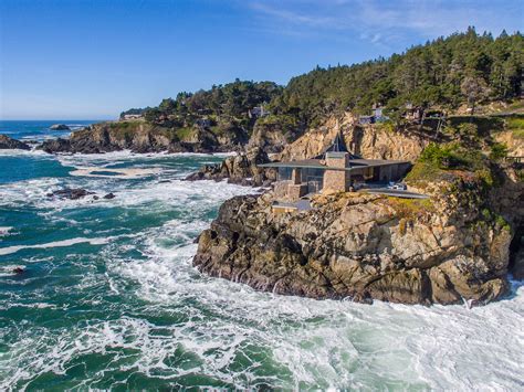 Glass House On A Cliff The Ultimate Ocean Front Property