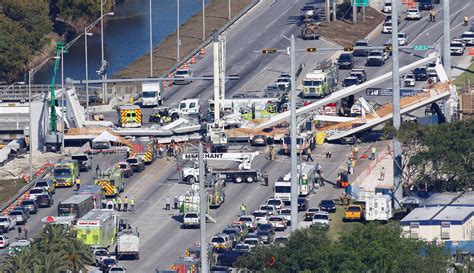 Bridge Collapse 6 Dead After Florida International University Fiu Pedestrian Bridge Collapses