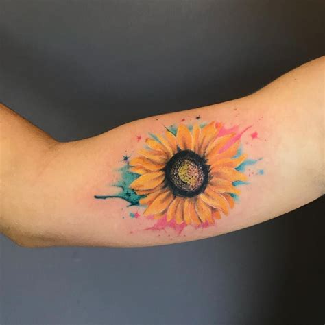 I want to get it for my next tattoo and i'd love to find the person who made it! Celebrate the Beauty of Nature with these Inspirational Sunflower Tattoos - KickAss Things ...
