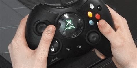 Original Xbox Duke Controller Releases In April Inverse