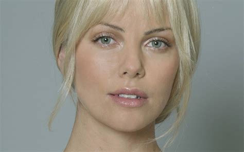 Charlize Theron Closeup Images Wallpaper Hd Celebrities K Wallpapers