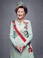 Queens of England: Emeralds for May: Norway