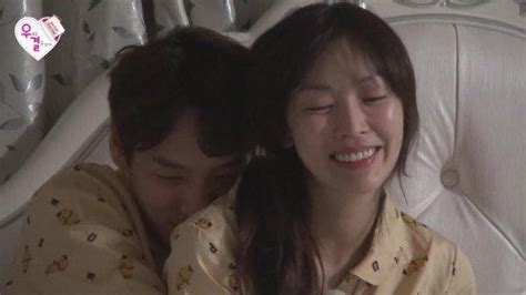 Kim So Yeon Seduces Kwak Si Yang With A Drink On “we Got Married” Soompi