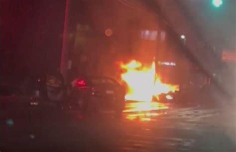 2 Dead After Car Runs Red Light Crashes Erupts In Flames In Tacoma
