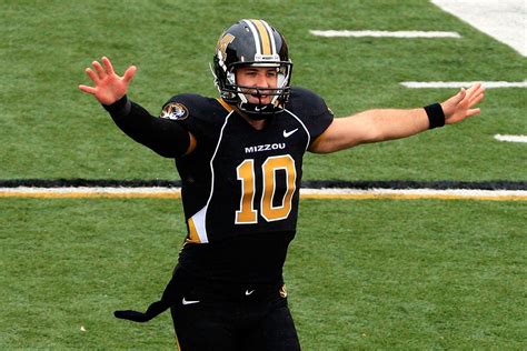 Mizzou Links Bud Sasser Signs With The Rams And Chase Daniel Was Pretty Good Rock M Nation