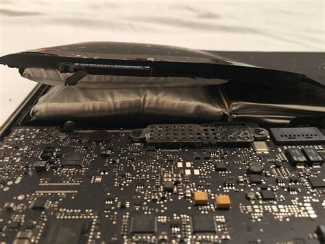 2011 15 Macbook Pro Battery Expanding What Happened Here It Lay In