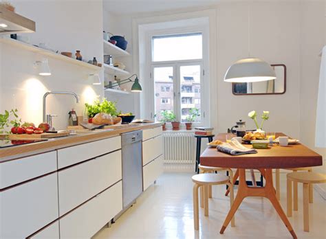 The beauty of scandinavian kitchen design is such that you might already be enjoying its many benefits without actually realizing that you are adopting. Today I like blog: TODAY I LIKE ··· A NORDIC KITCHEN