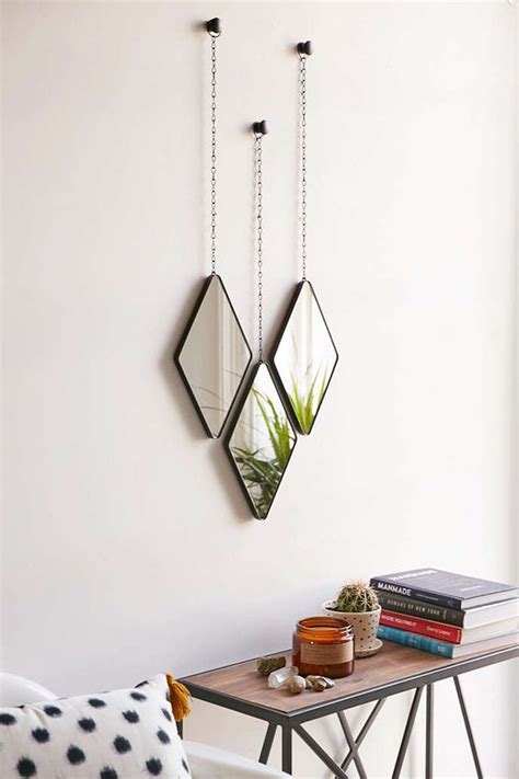 16 Stylish Ways To Decorate With Mirrors