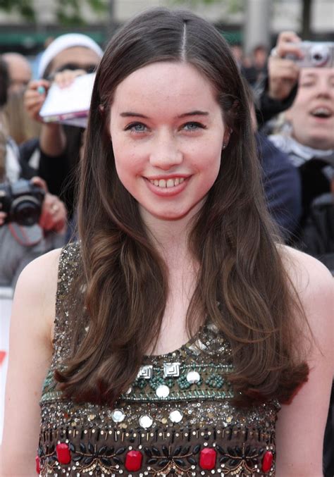 Picture Of Anna Popplewell