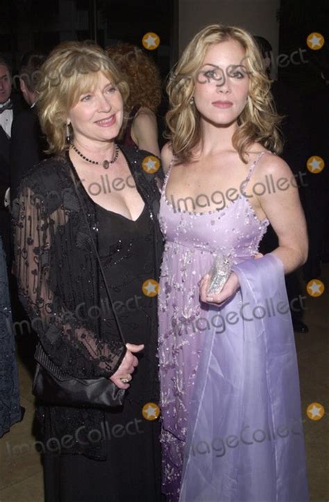 Photos And Pictures Christina Applegate And Mom Nancy Priddy At The