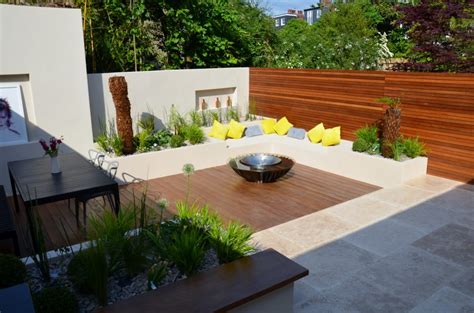 Modern Garden Design Outdoor Room With Kitchen Seating Hardwood Screen