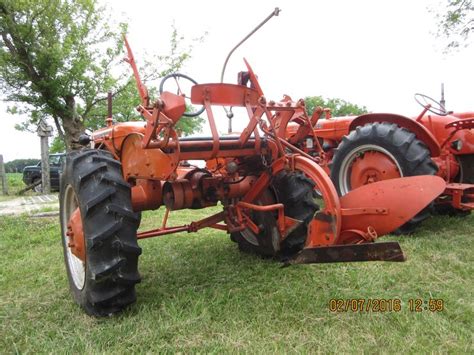 Rear Of Allis Chalmers B With 1 Bottom Plow Allis Chalmers Tractors