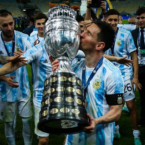 After Copa America 2021 Win Lionel Messi Video Calls Wife Antonella