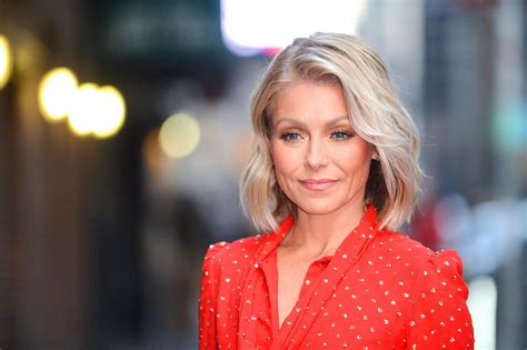 Kelly Ripa Jokingly Implores Daughter To ‘unfollow Me On Instagram